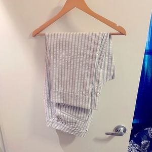 Crop seersucker pants